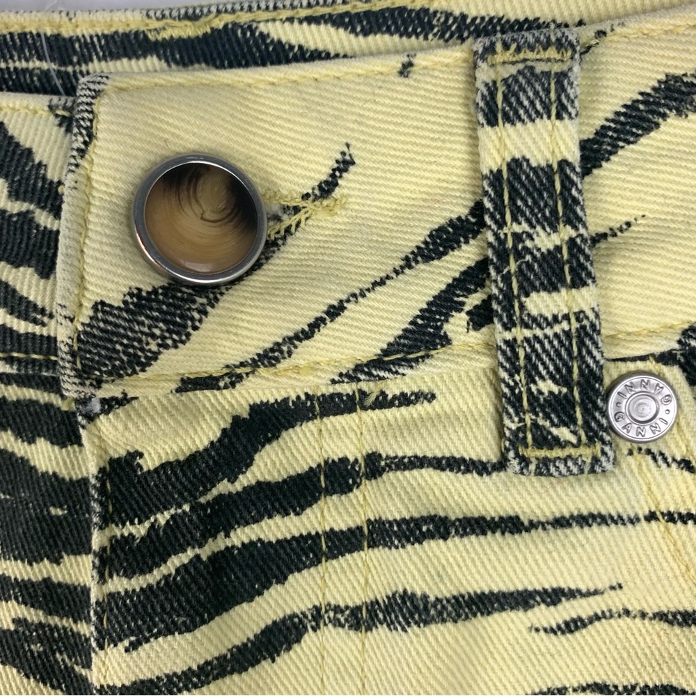Ganni Tiger Stripe Print Pastel Yellow High Rise Denim Shorts Size 25 - Picture 5 of 11